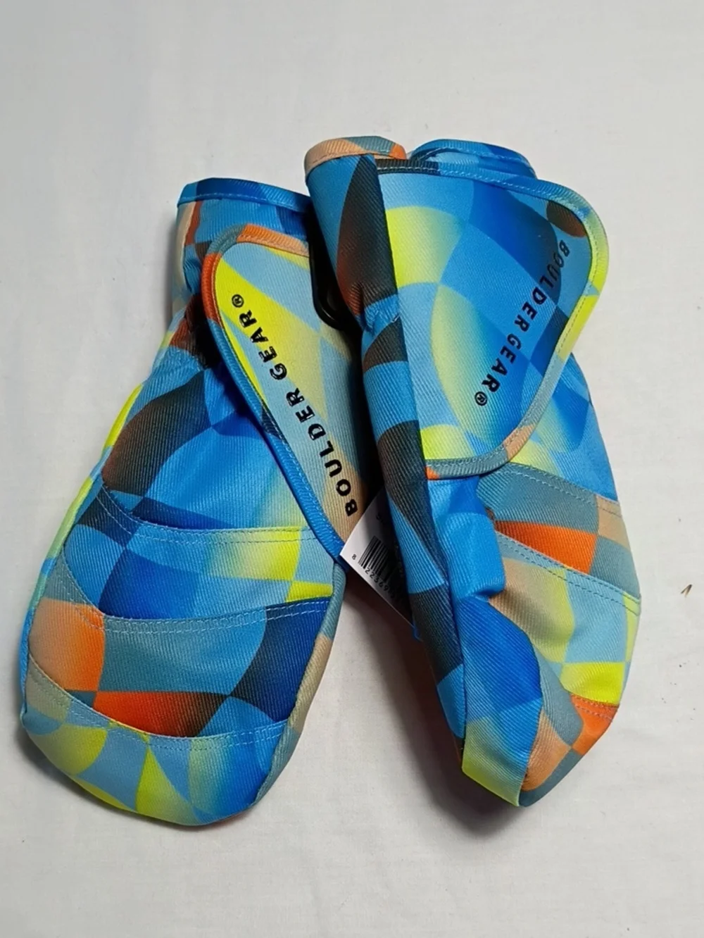 NWT Boulder Gear Toddler Boys Medium Flurry Summer Camp Mittens Winter